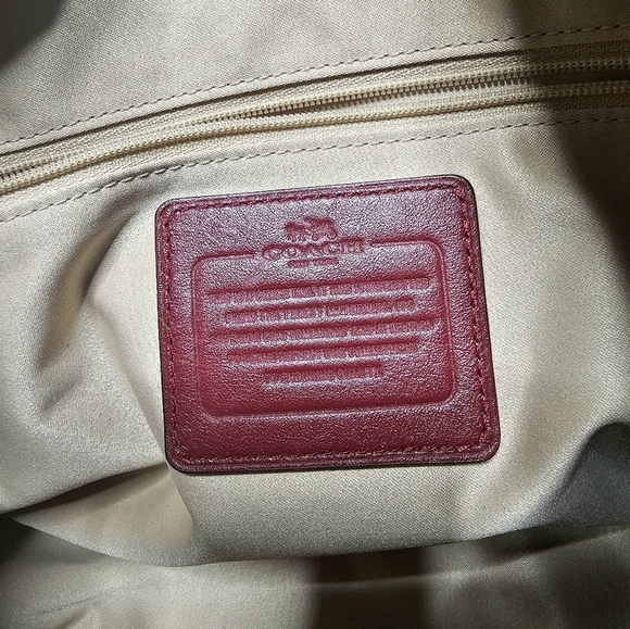 Coach perfect condition sachel bag. - Picture 5 of 6